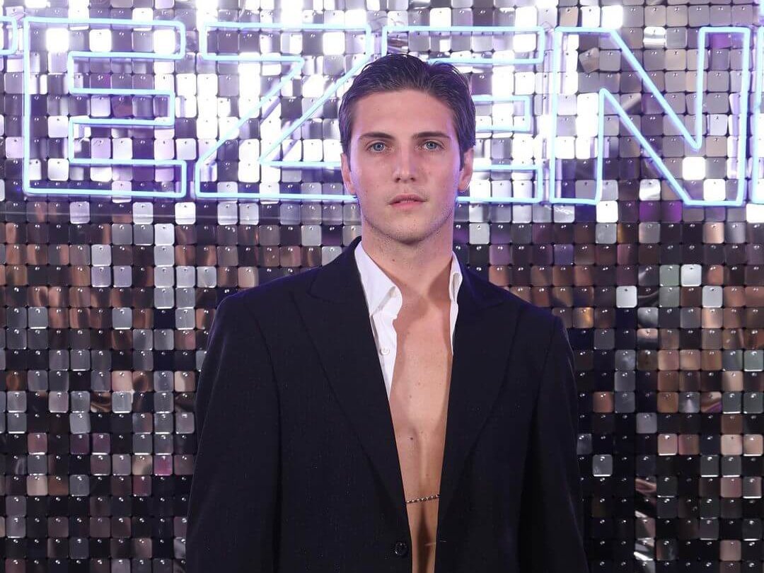 Tommaso Stanzani, dopo il successo ad Amici conquista Fiorello: è nel cast di Viva Rai2