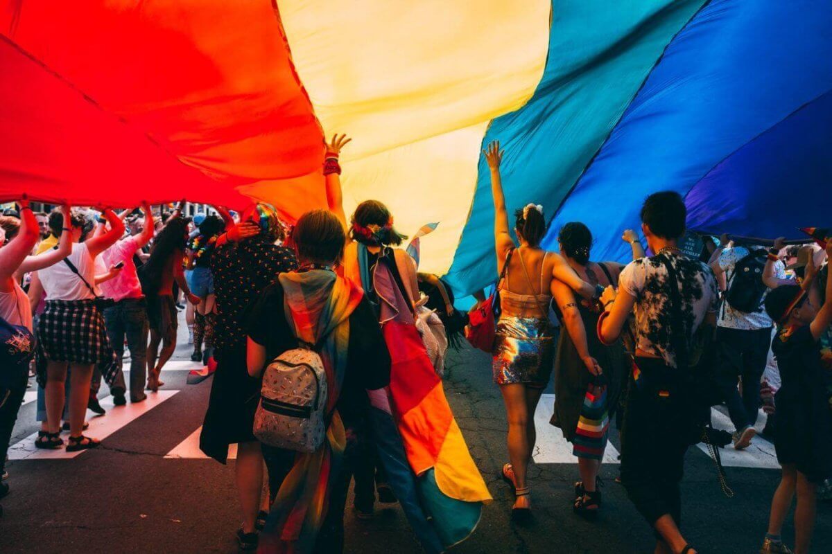 Buone notizie dal mondo 2022 Gay.it