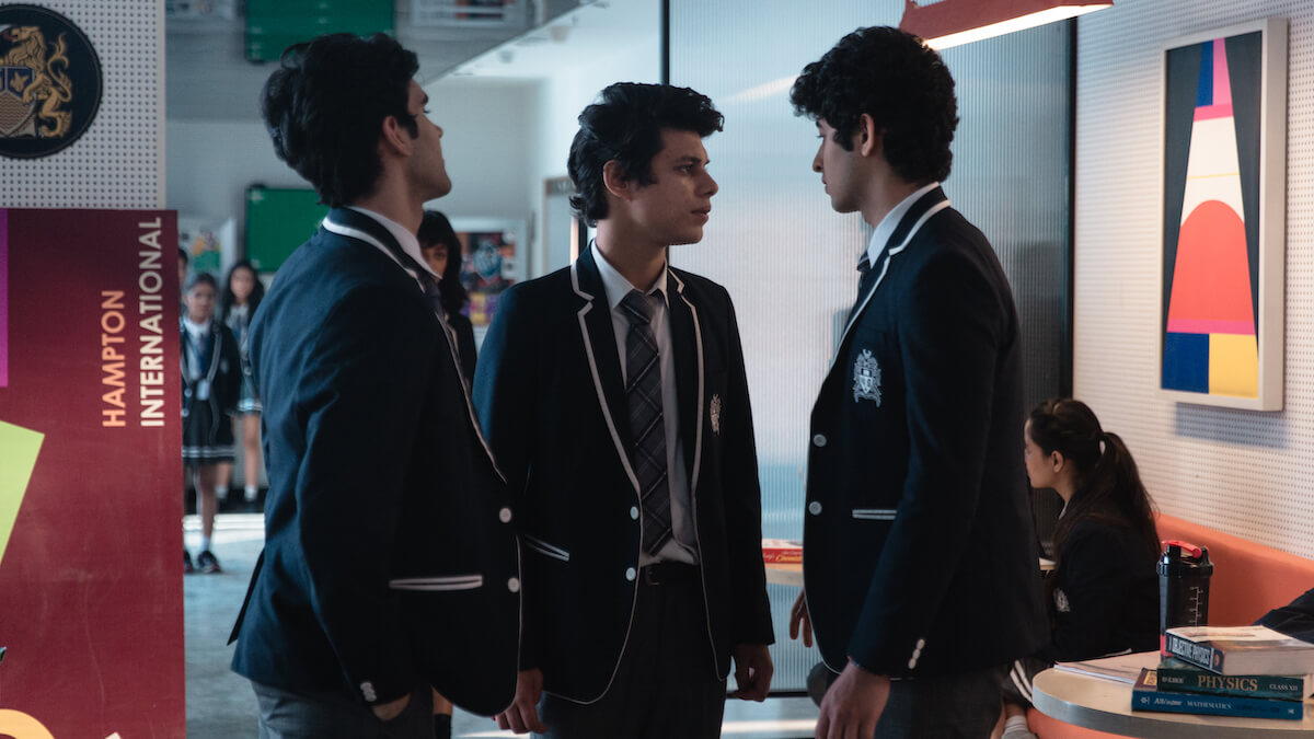 ClassS1_Netflix_EF0A8802_28859