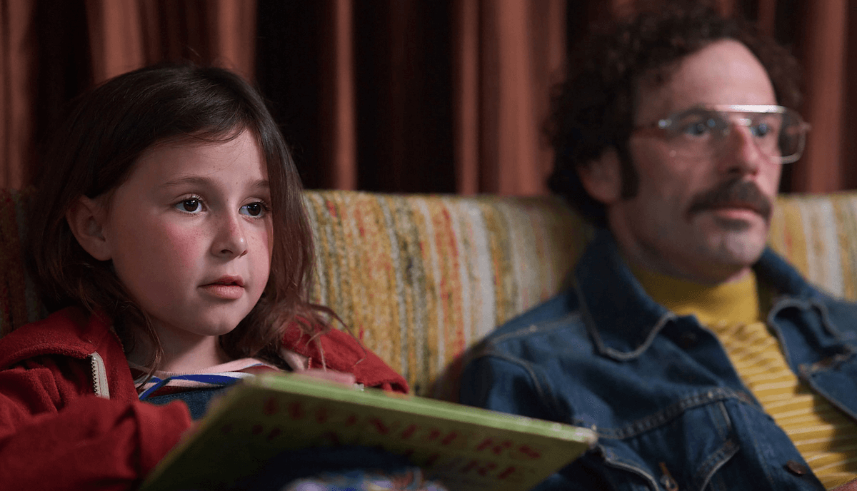 Fairyland, il film con figlia e papà gay nella San Francisco anni '70 che ha incantato il Sundance - Fairyland 3 - Gay.it