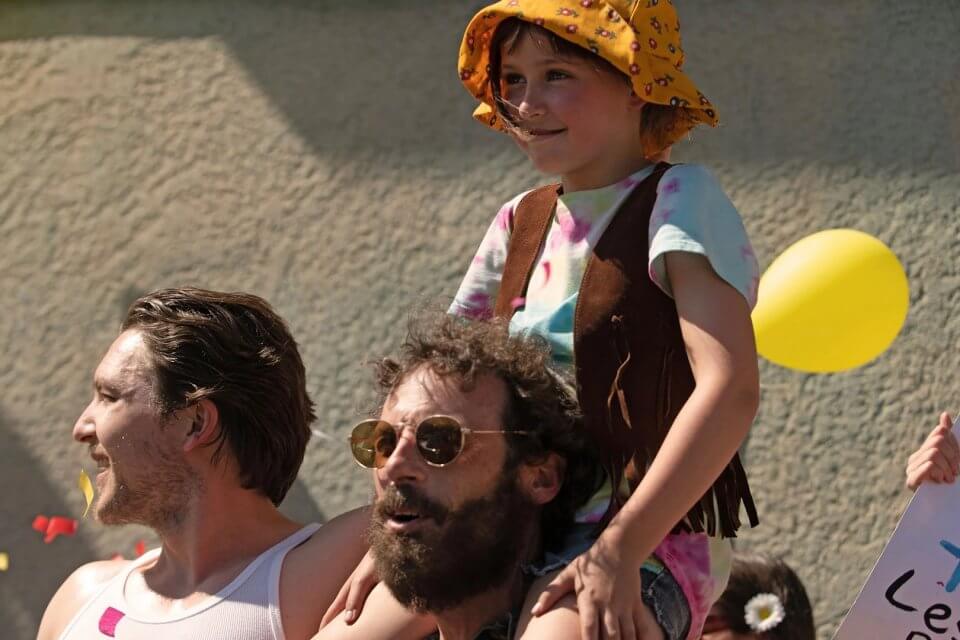 Fairyland, il film con figlia e papà gay nella San Francisco anni ’70 che ha incantato il Sundance