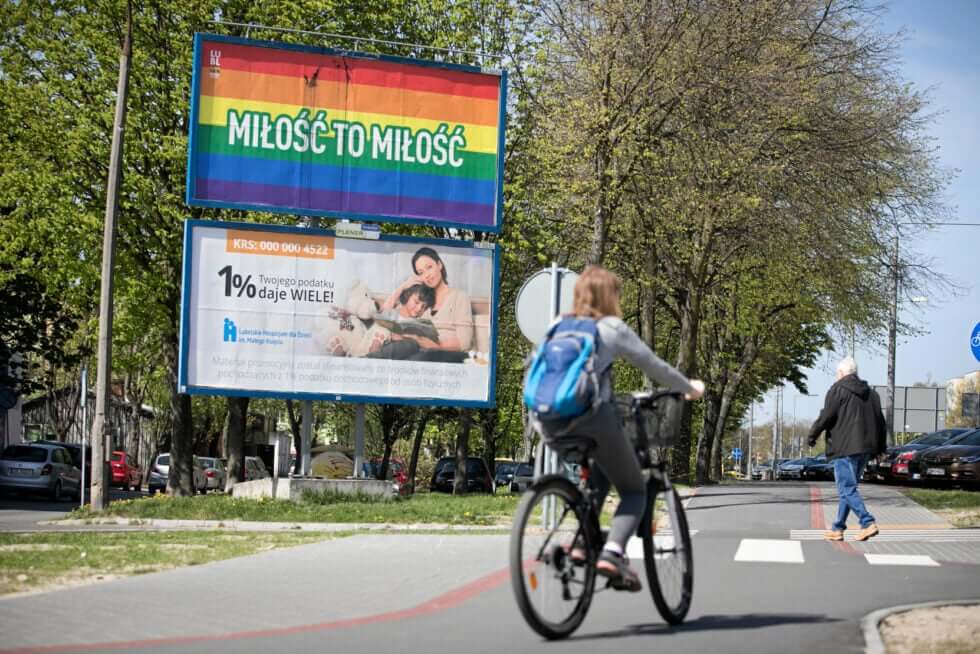 Polonia, una città anti-LGBT diventa anti-discriminazione, grazie all’Unione Europea (e ai suoi soldi)