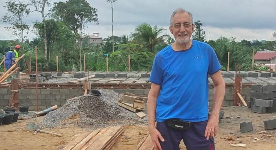 Pietro Marinelli, chi è il prof. negazionista, filorusso, no vax e anti gay