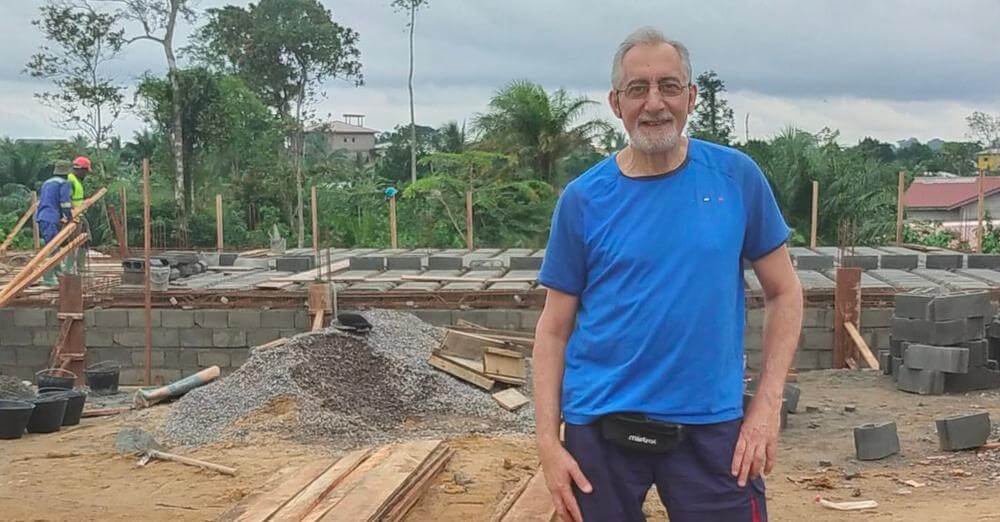 Pietro Marinelli, chi è il prof. negazionista, filorusso, no vax e anti gay