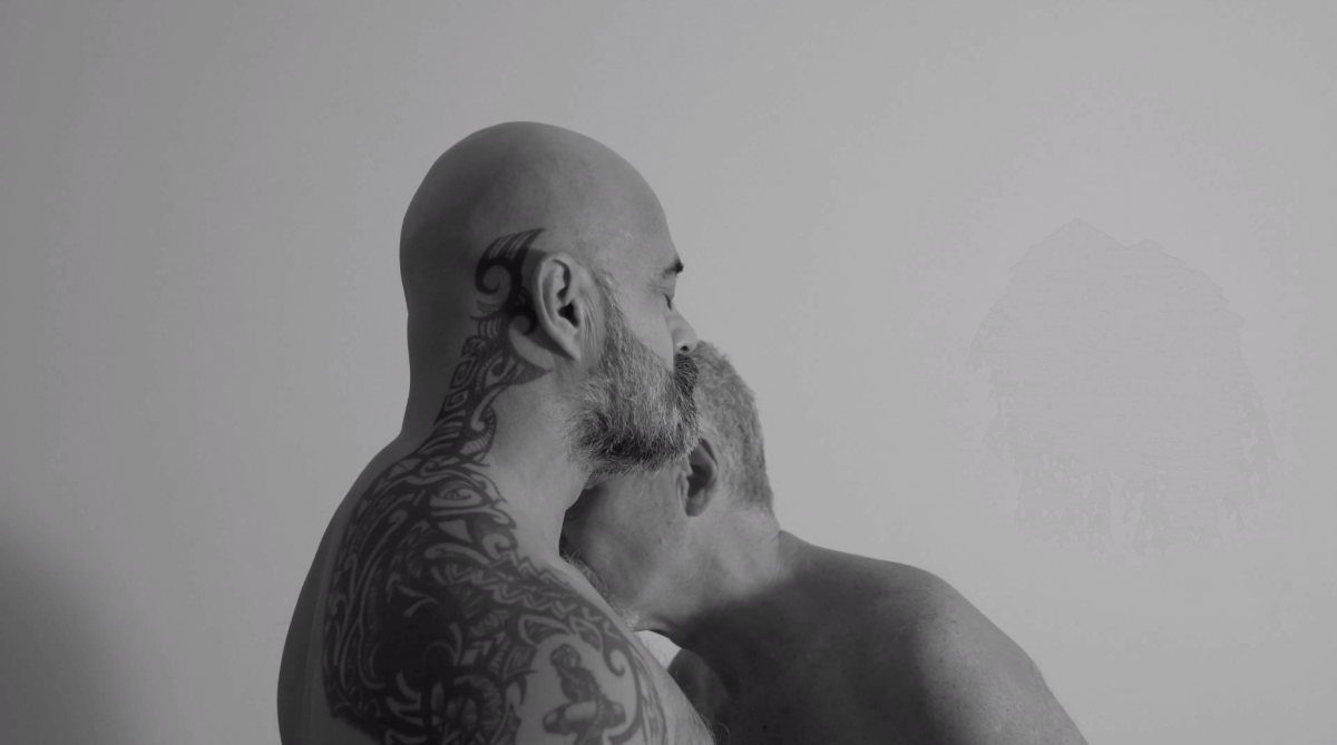 Osceno in scena: tra eros gay e corpi eccezionali