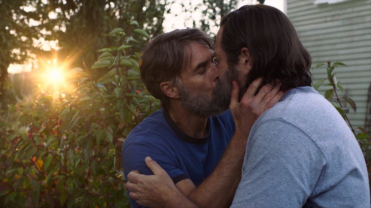 I più dolci e indimenticabili baci queer del 2023 tra serie tv e cinema - The Last of Us scena gay - Gay.it