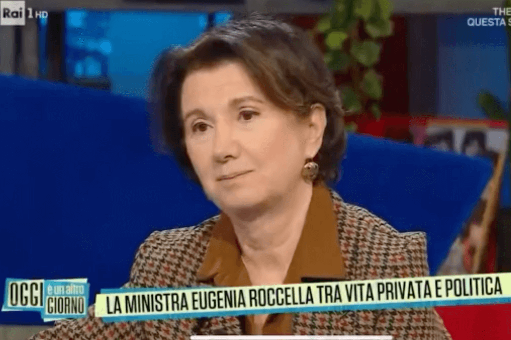 Eugenia Roccella: “L’aborto è purtroppo un diritto delle donne”, si scatenano le polemiche