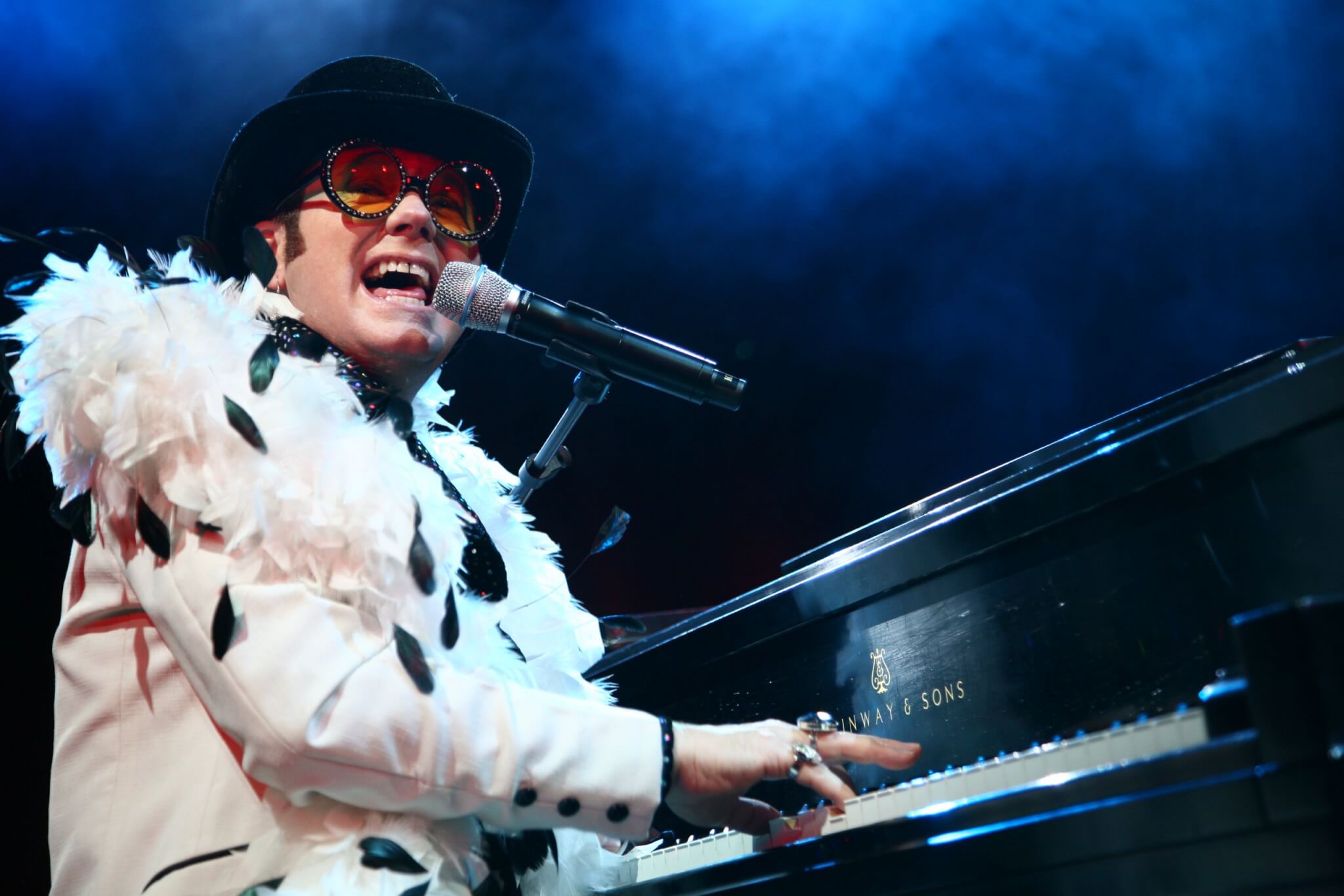 Principe Harry Elton John Gay.it
