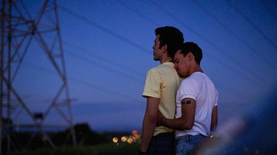 Of An Age, una storia d’amore gay che supera il tempo. Il trailer