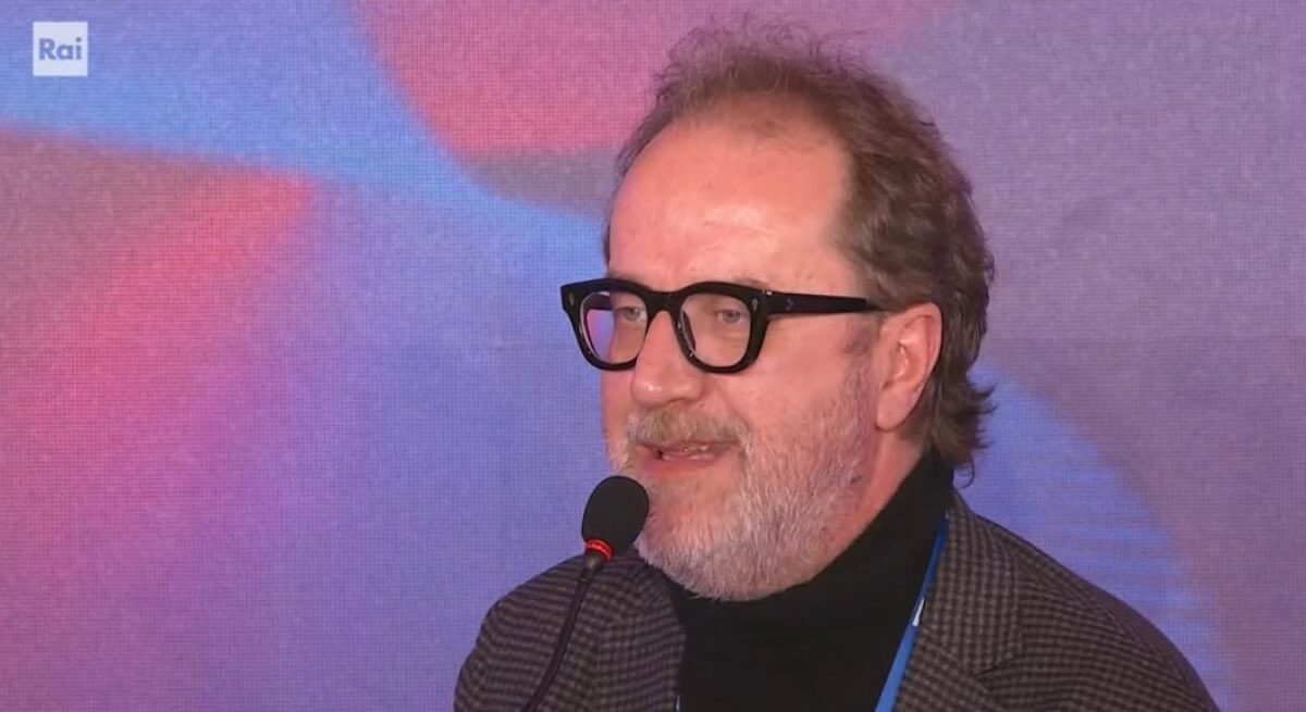 Sanremo 2023, FDI chiede le dimissioni di Coletta che replica: “Censura preventiva non mandare Fedez in onda”