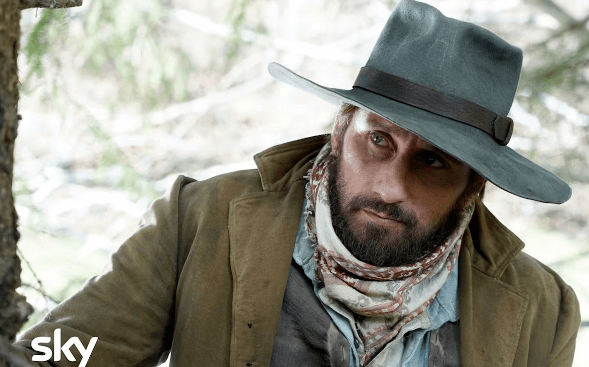 Django e il bacio gay: il western è fluido nella nuova serie italiana - Django Sky - Gay.it
