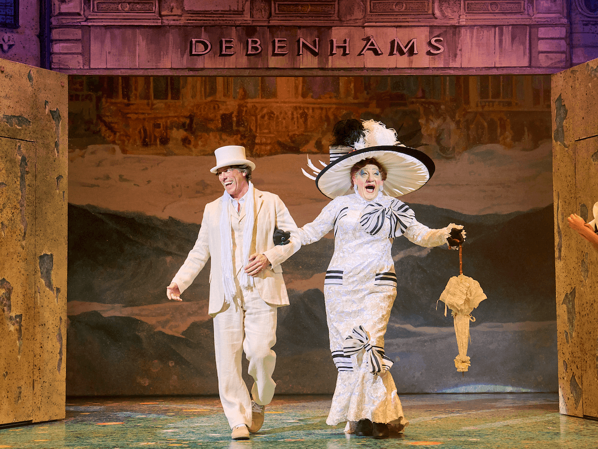 Ian McKellen è Mamma Oca a teatro - Ian McKellen e Mamma Oca a teatro 2 - Gay.it