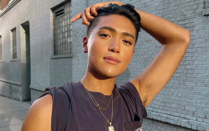 Justin David Sullivan, la star non binaria ha detto no ai Tony Awards a causa delle categorie di genere