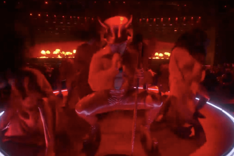 Destra conservatrice all’attacco di Sam Smith e Kim Petras ai Grammy: “Sono il male, un tributo a Satana”