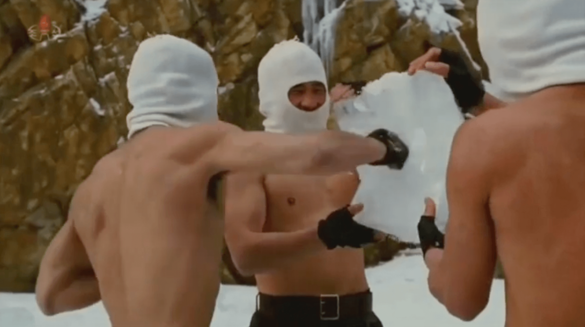 Corea del Nord, un soft porno gay meglio di OnlyFans e una canzone dei Queen nella propaganda di Kim Jong-un - VIDEO