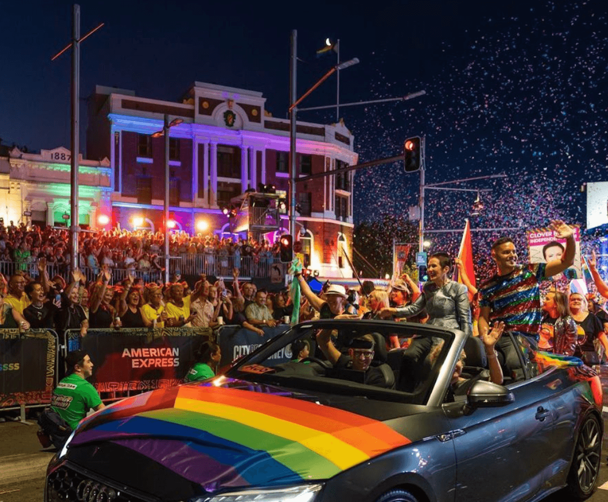 Anthony Albanese primo premier d'Australia a sfilare al Mardi Gras di Sydney - Sindaca Mardi Gras 2023 - Gay.it