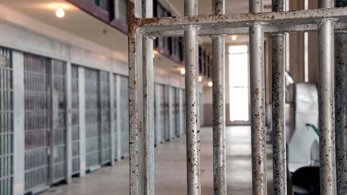 Caso detenuta trans a Ferrara: avrebbe “simulato”. Nordio “Nessuna conferma da telecamere”. Arcigay “Dignità negata” - carcere - Gay.it
