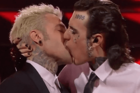 fedez gay.it rosa chemical