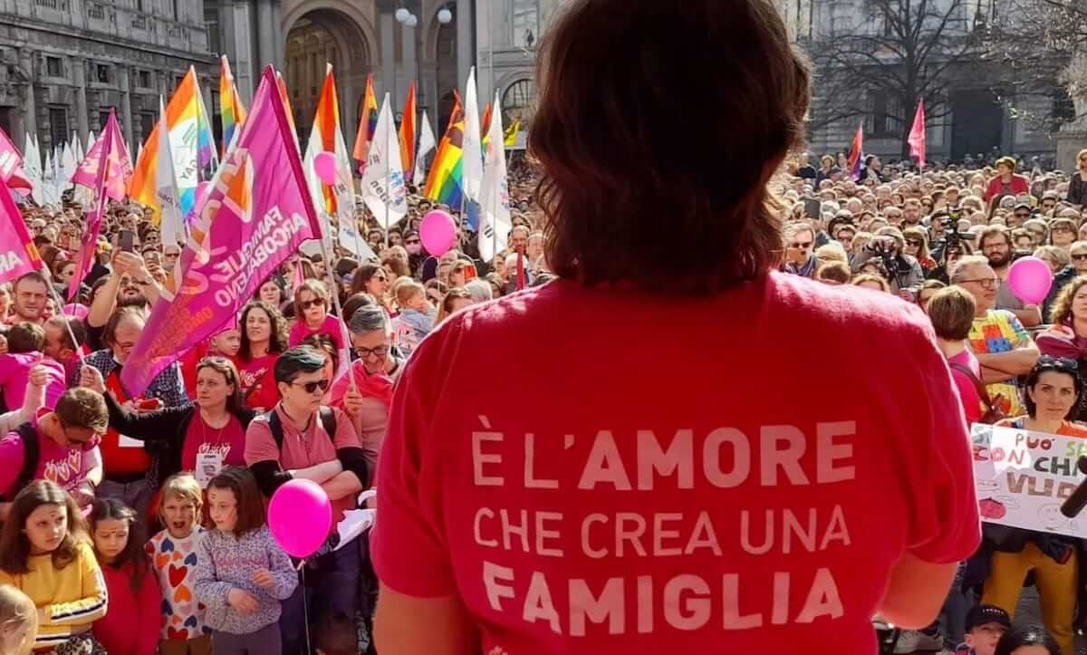 Genova, Palermo, Catania e Napoli scendono in piazza a sostegno delle Famiglie Arcobaleno