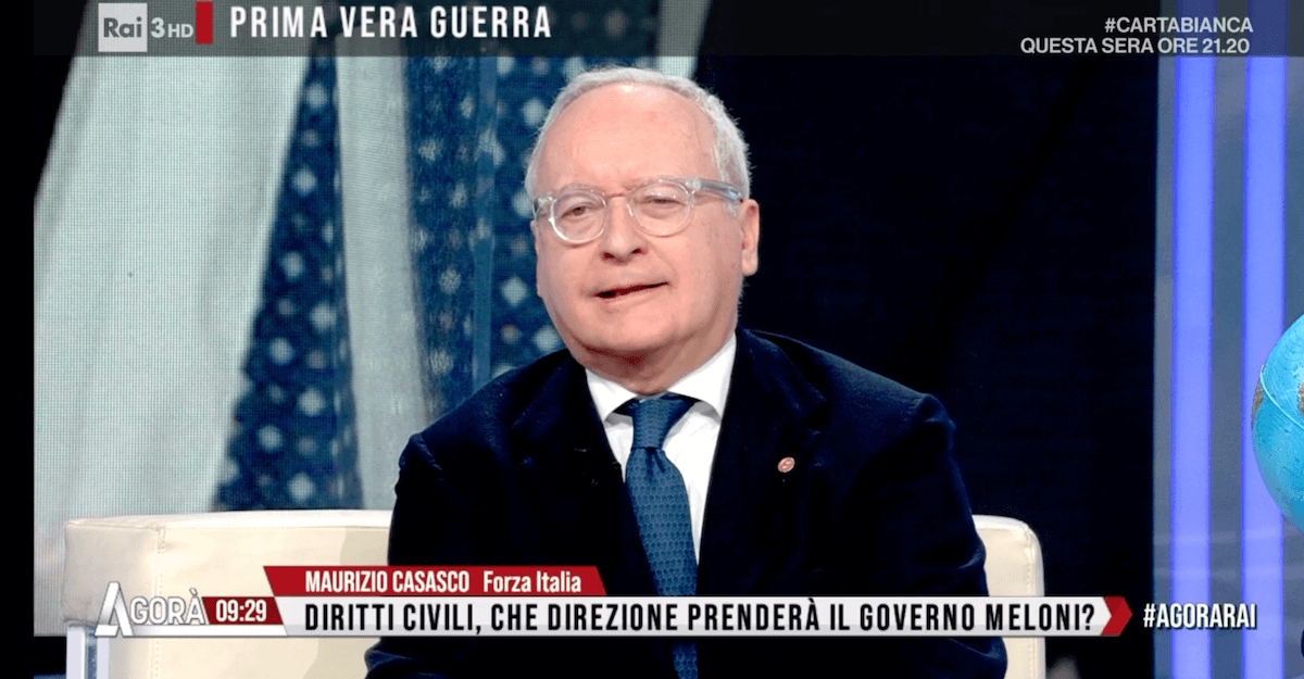 Casasco di Forza Italia: “Favoriamo le adozioni delle coppie uomo-donna, biologicamente normali” – VIDEO