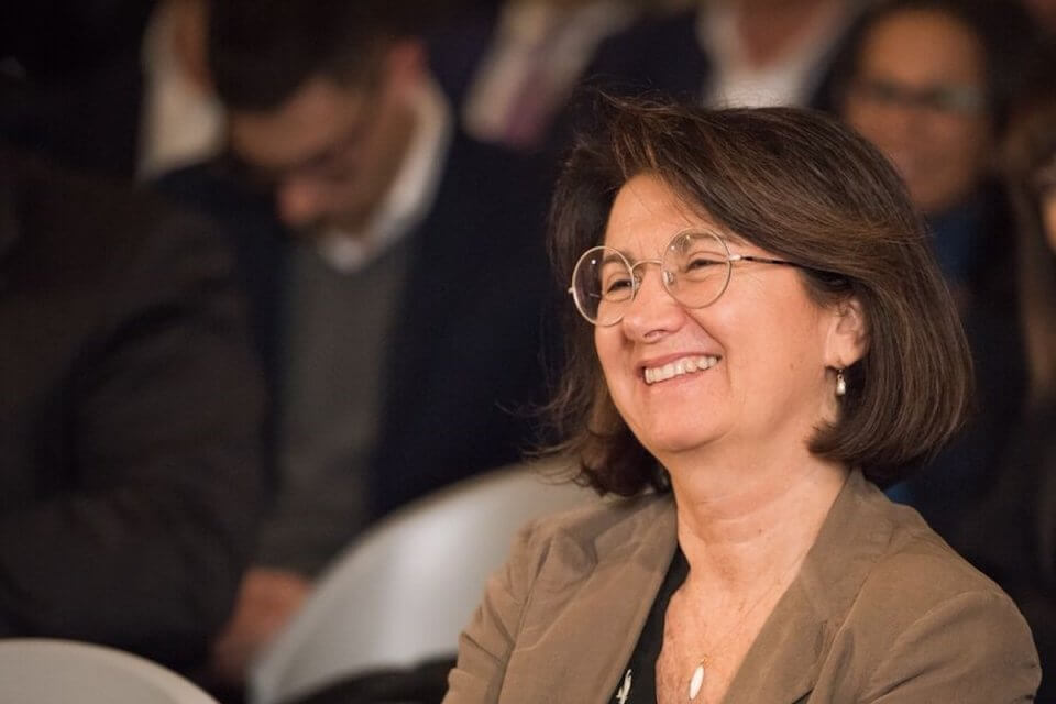 Roccella e il no al certificato UE di filiazione: “Se lo regolarizziamo si alimenta l’utero in affitto”