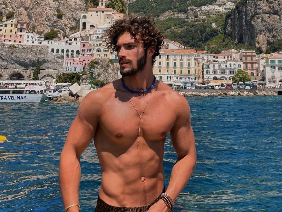 Gian Maria Sainato, chi è il naufrago dell’Isola dei Famosi 2023? Età, carriera e vita sentimentale…