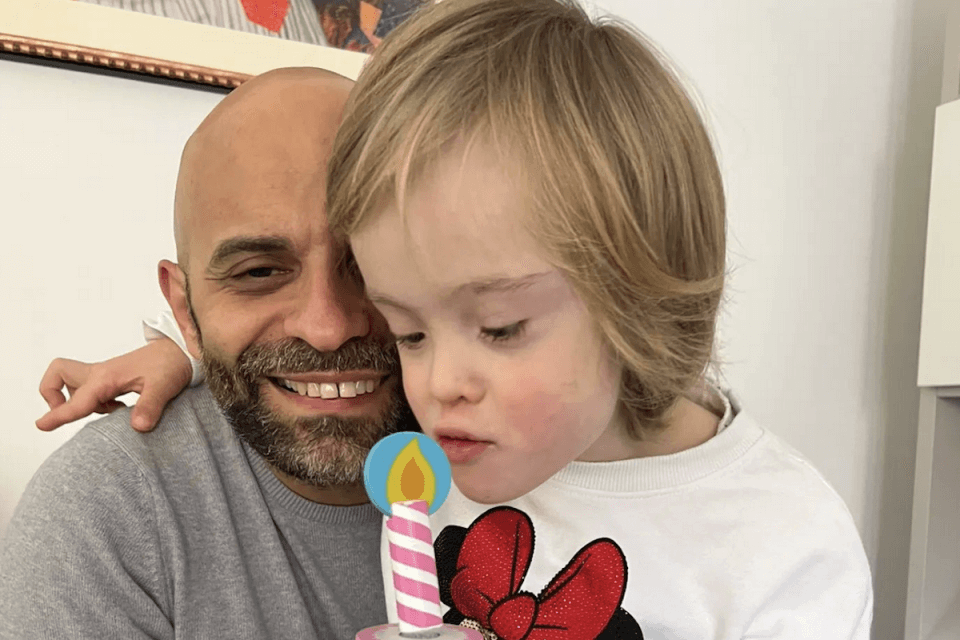 Luca Trapanese sbugiarda Giorgia Meloni: “Non è venuta a trovare Alba come promesso”