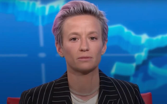 Megan Rapinoe celebra la comunità trans durante il suo discorso al gala Women of the Year 2023 – VIDEO