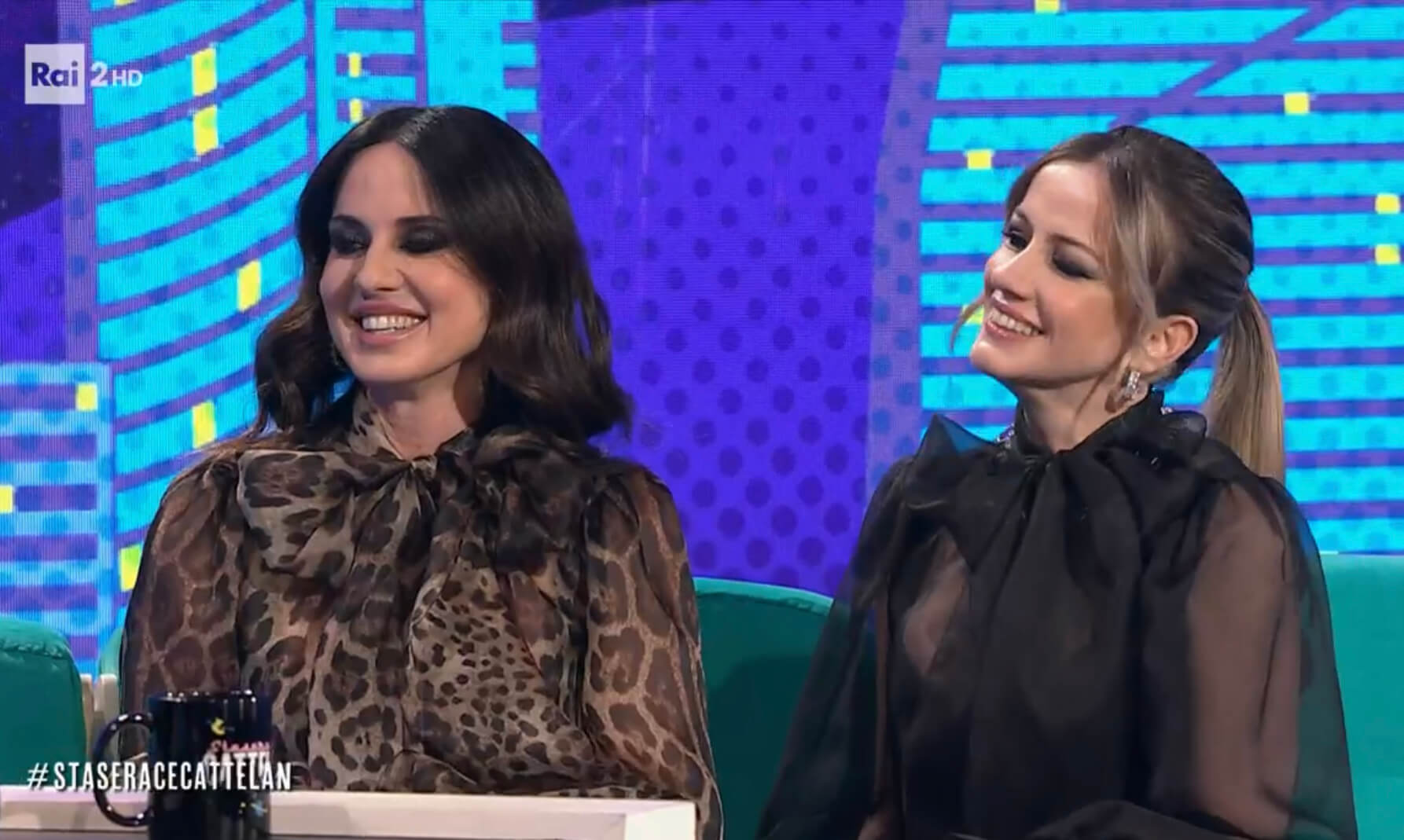 Paola & Chiara approdano a “Stasera c’è Cattelan” e conquistano tutti: la reazione dei social