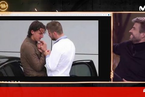 Gerard Piqué e la celebre foto con Zlatan Ibrahimovic: "Avrei potuto baciarlo in bocca" - Pique foto bacio Ibrahimovic - Gay.it