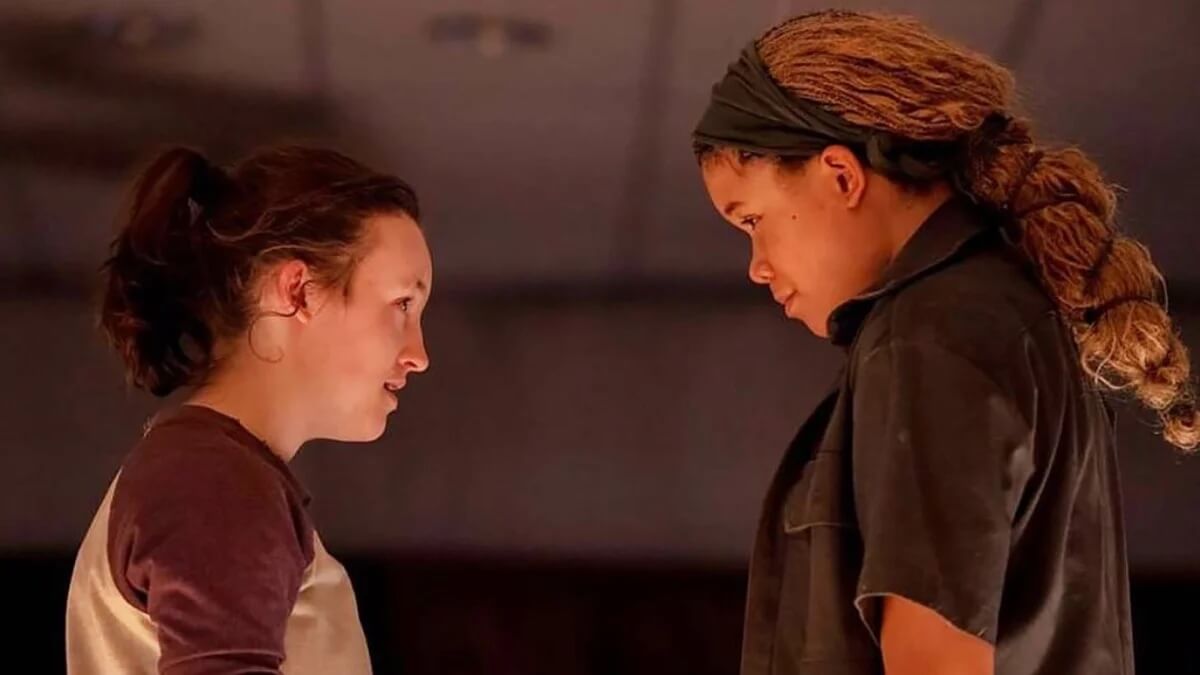 The Last of Us, il bacio di Ellie e Riley censurato in Medio Oriente e Nord Africa – VIDEO