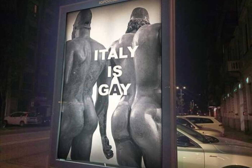 "Italy is Gay": l'attivismo LGBTQ+ di Andrea Villa attraverso l'arte di strada a Torino - italy is gay andrea villa - Gay.it