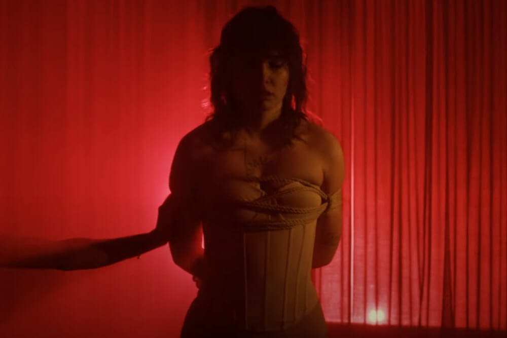 Madame, “L’Amore” e lo shibari – VIDEO
