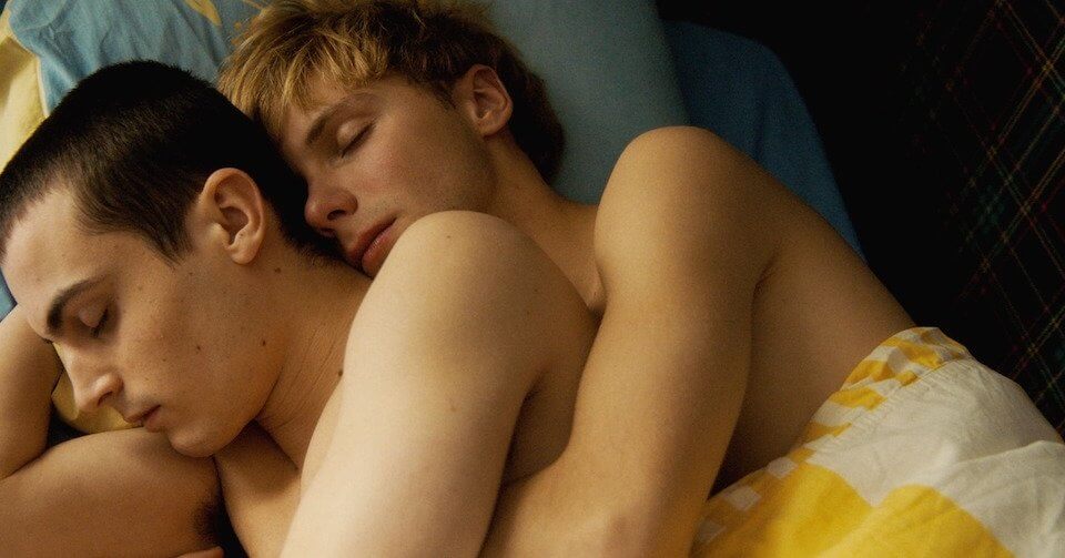 Arrête avec tes mensonges – Lie With Me, recensione. Il Chiamami col tuo Nome di Francia