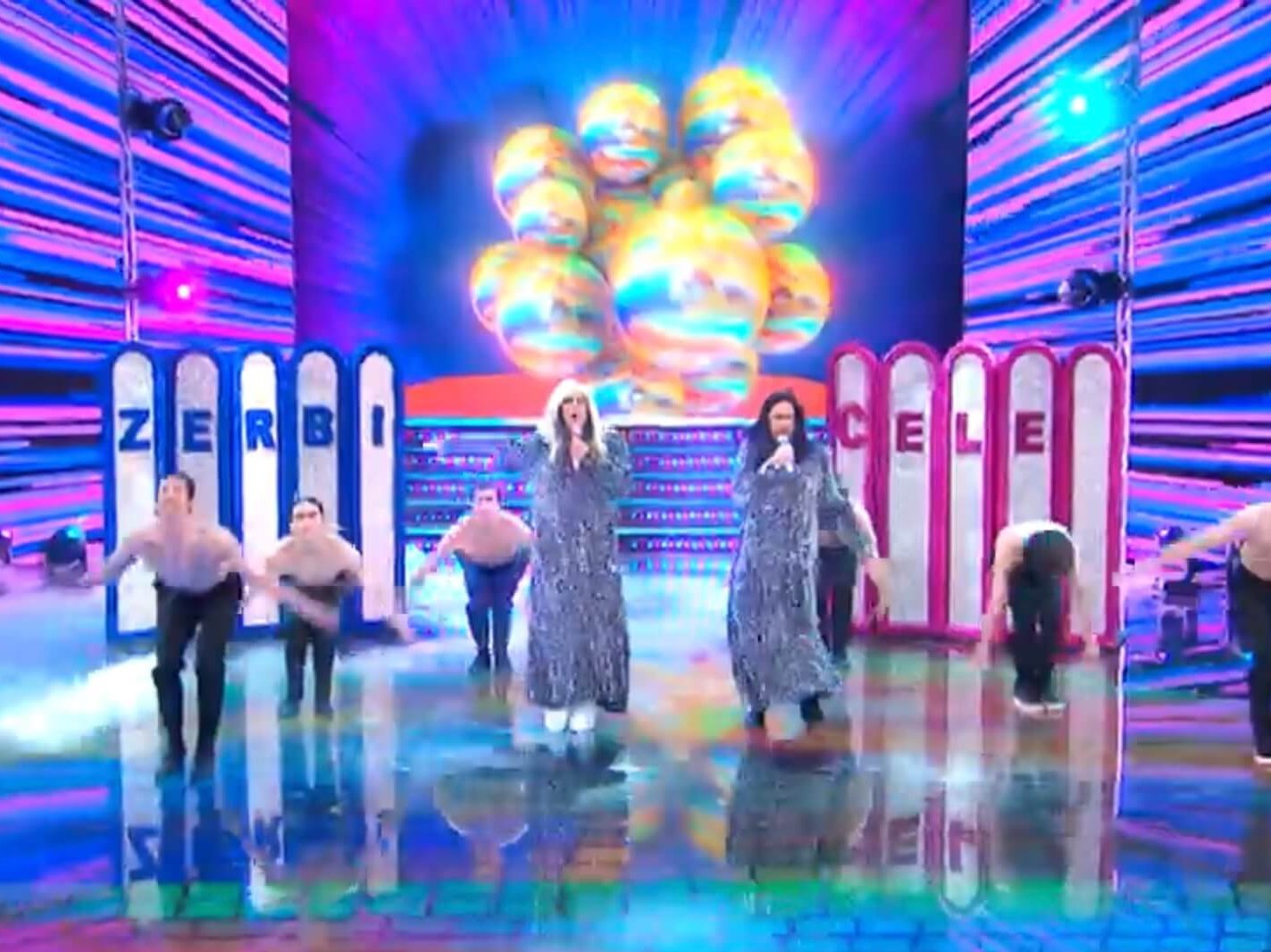 Amici 22, Rudy Zerbi e Alessandra Celentano si esibiscono sulle note di “Furore” e conquistano tutti