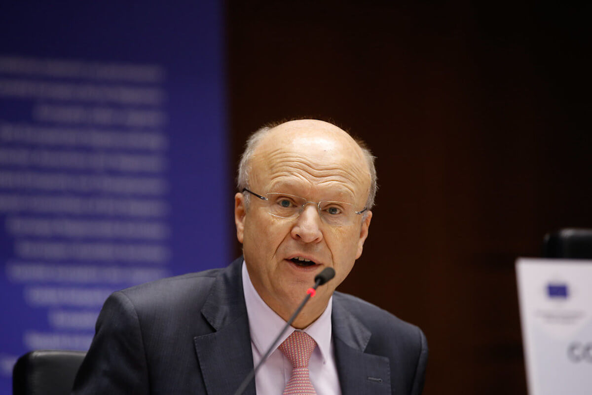 Koen Lenaerts, presidente Corte Giustizia UE: “Tutti gli Stati membri tutelino i figli di coppie omogenitoriali”