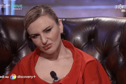 Arisa: "Giorgia Meloni mi piace, sui diritti LGBTQIA+ si comporta come una madre severa" - Arisa 1 - Gay.it