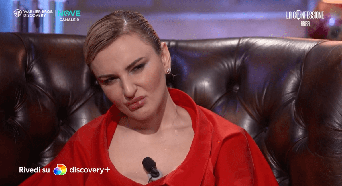 Arisa: “Giorgia Meloni mi piace, sui diritti LGBTQIA+ si comporta come una madre severa”