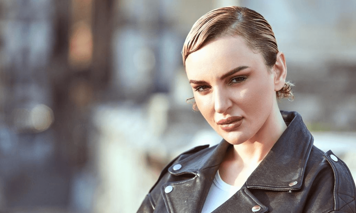 Arisa: “Non si tolgono i diritti, si devono moltiplicare. Ma non sono d’accordo sulla GPA”