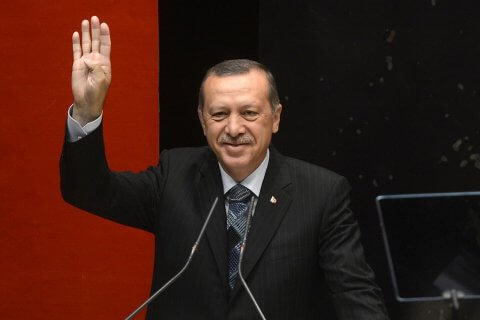 Turchia, Erdogan torna ad attaccare le persone LGBTQIA+: "Una minaccia per la famiglia tradizionale" - Erdogan - Gay.it
