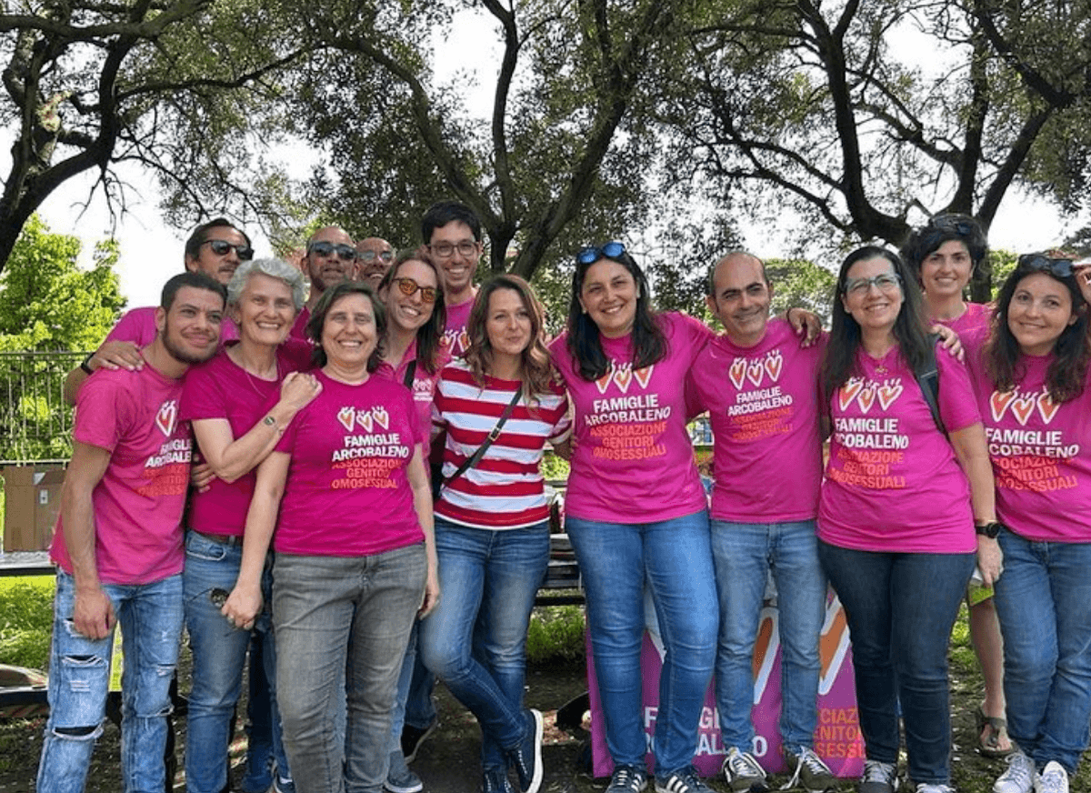 Festa delle Famiglie Arcobaleno in tutta Italia: “Il Governo Meloni come l’Ungheria e la Russia”
