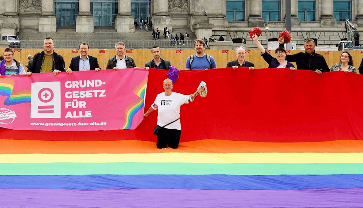 Germania, attivisti LGBTQIA+ chiedono modifica costituzionale a protezione delle persone queer