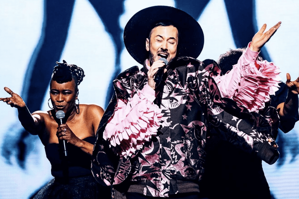 Eurovision 2023, il belga Gustaph canterà un inno queer insieme a suo marito Jeroen – VIDEO