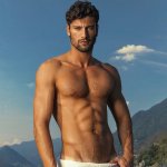Jhonatan Mujica - Thumbnail