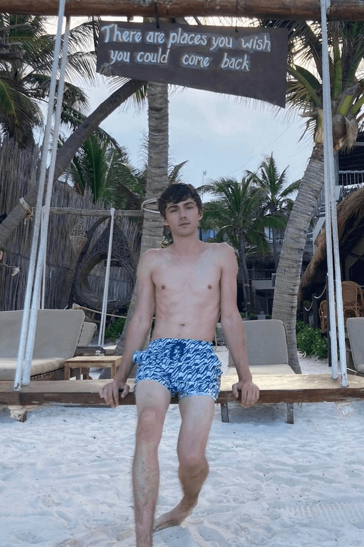Miles Heizer