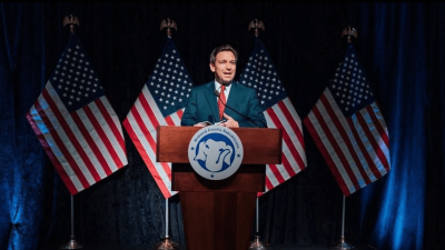Niente Pride Month, Ron DeSantis dichiara giugno “Mese della Fede cristiana e della Famiglia biblica”