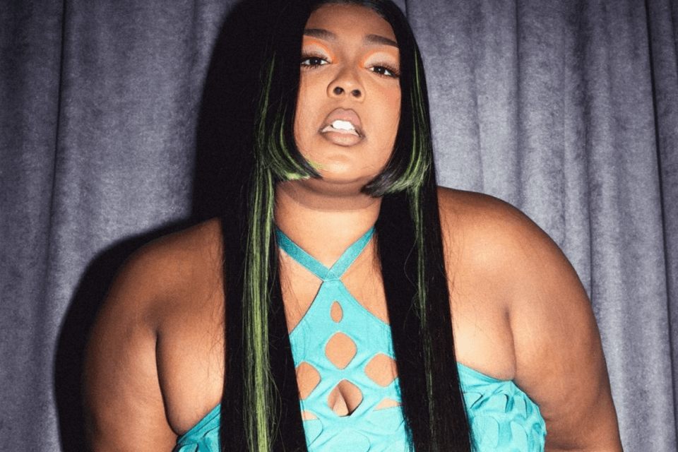 Lizzo grida contro le leggi anti-trans sul palco: “Voi siete reali”