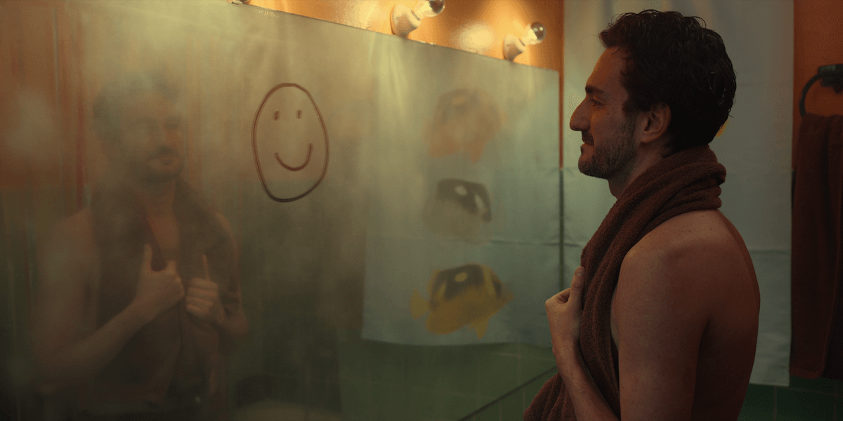 Smiley, non ci sarà una 2a stagione della serie gay Netflix - Smiley Season 1 Bringing Up Baby 2077404 00 10 09 10 609439 - Gay.it