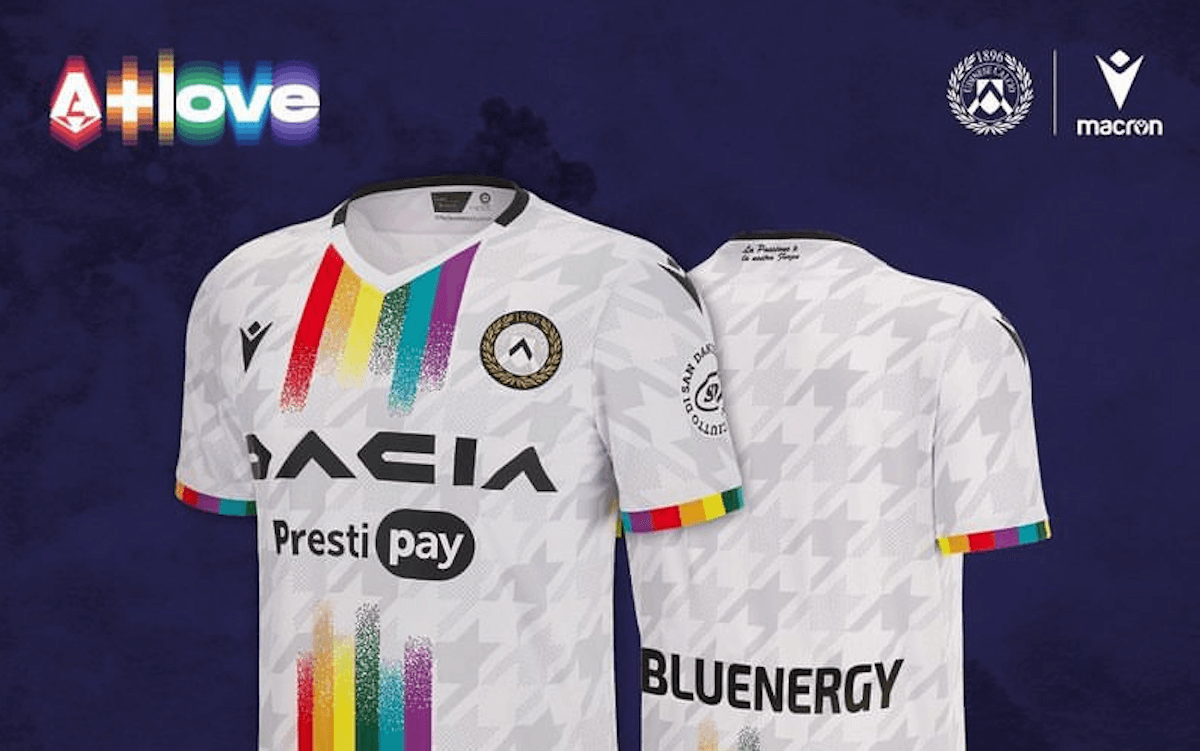 Serie A in campo contro l’omobitransfobia, l’Udinese indosserà una maglietta arcobaleno contro la Lazio – FOTO e VIDEO