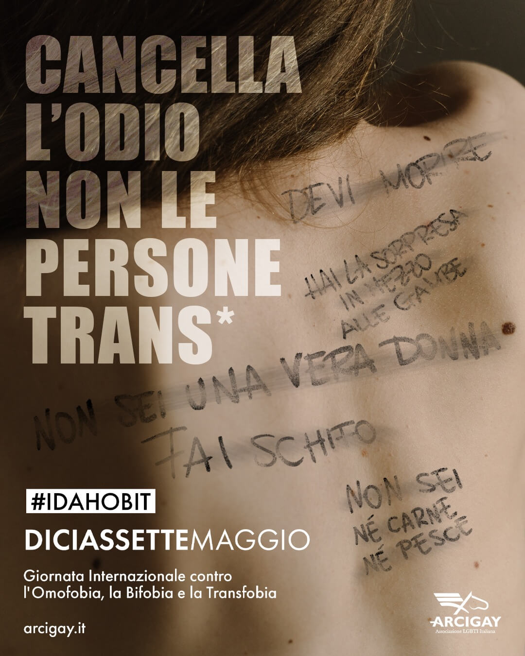 Omobitransfobia, la nuova campagna Arcigay: "Cancella l'odio, non le persone LGBTQIA+" - arcigay omofobia 1 - Gay.it